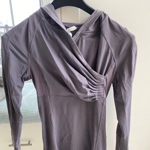 Lululemon Size 2 Top
